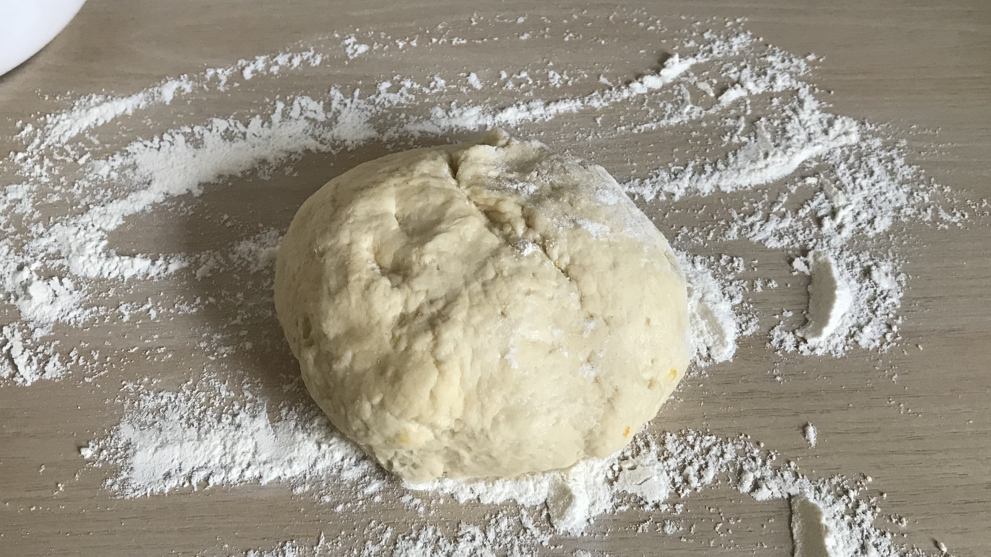 Brot falten - So bearbeiten Sie den Teig richtig | FOCUS.de