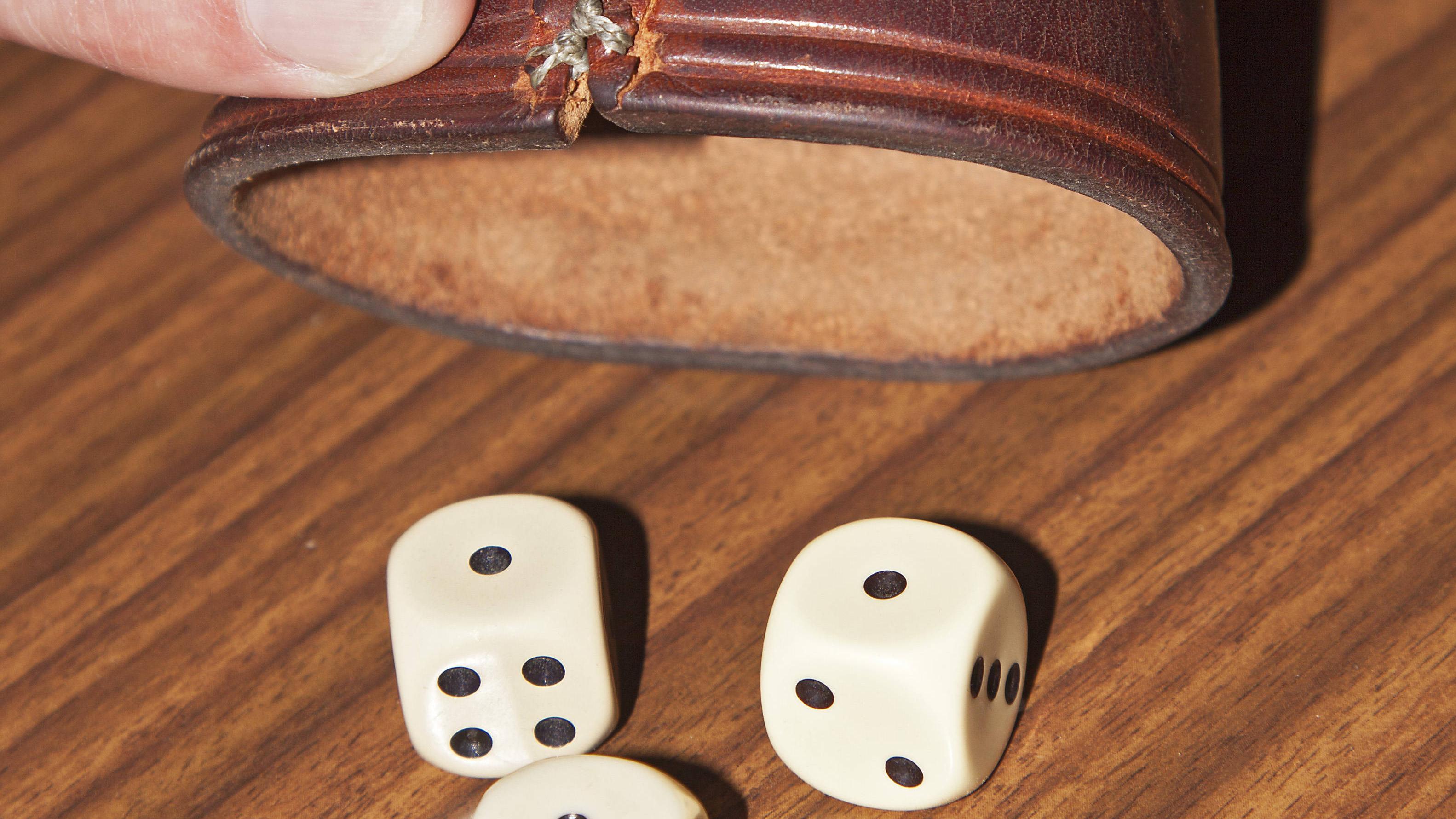 Liar's Dice spielen Das sind die Spielregeln CHIP