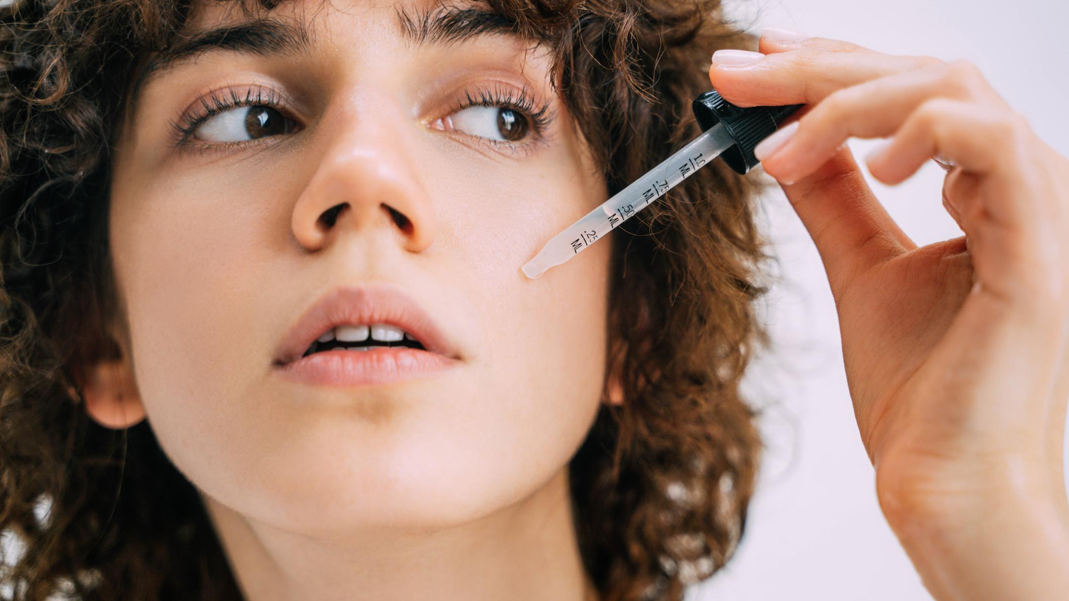 Bestes RetinolSerum im Test 2024 Unsere 6 Testsieger BUNTE.de